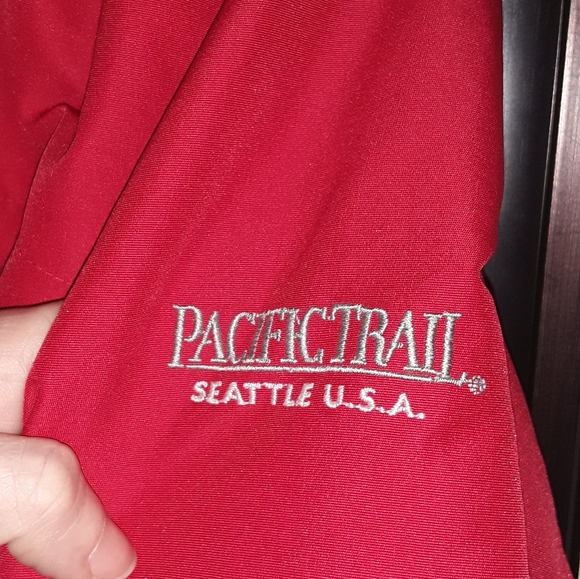 Winter coat - Picture 4 of 9